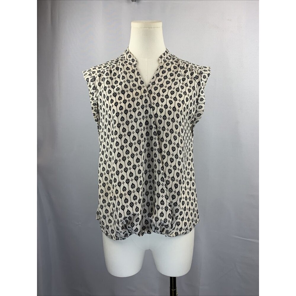 Lush Printed Sleeveless Button-Up Blouse In Black & White Polyester